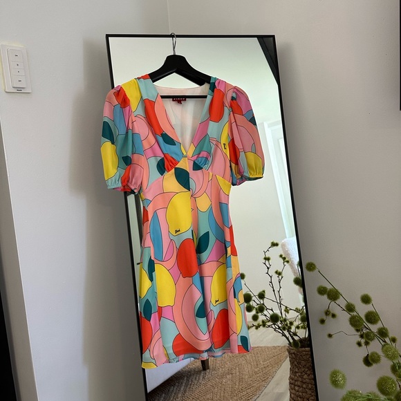 NWT Staud Mini Milla Dress in Citrus Kaleidoscope
Multicolor Puff Sleeve size 0 - Picture 4 of 6